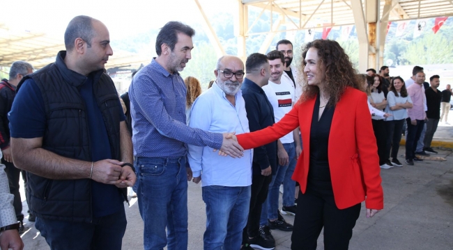 Karşıyaka'da coşkulu bayramlaşma