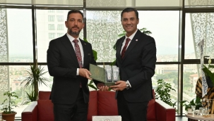 Milli Eğitim Müdürü Uğurelli, Başkan Zeyrek'i ziyaret etti