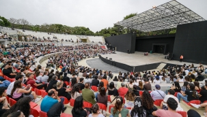 Prof. Dr. İlber Ortaylı İZKİTAP Fest'e konuk oldu