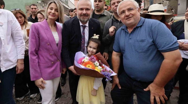 14. Emiralem çilek festivali renkli görüntülere sahne oldu