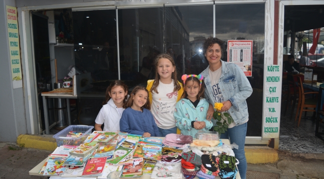 Aliağa'da öğrencilerden sokak hayvanlarına dokunaklı destek