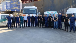 Aliağa 'da yük gemisine operasyon: 40 ton kaçak akaryakıt ele geçirildi