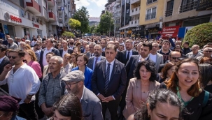 Başkan Tugay Soma'da maden şehitlerinin aileleriyle buluştu