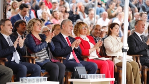 Bergama'da Coşkulu 19 Mayıs Kutlaması