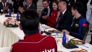 Cumhurbaşkanı Erdoğan'ın milli sporcu ile güldüren diyalogu