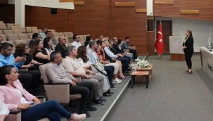 İzmir'de ortaokul öğretmenlerine teknoloji destekli platform