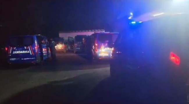 İzmir'de yakalanan 17 göçmen kaçakçılığı organizatörü tutuklandı