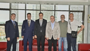 Milletvekili Bakırlıoğlu ve Akhisar OSB'den Başkan Zeyrek'e ziyaret
