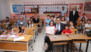 Aliağa'da 20 Bin 400 Öğrenci Karnelerini Alarak Yaz Tatiline Girdi