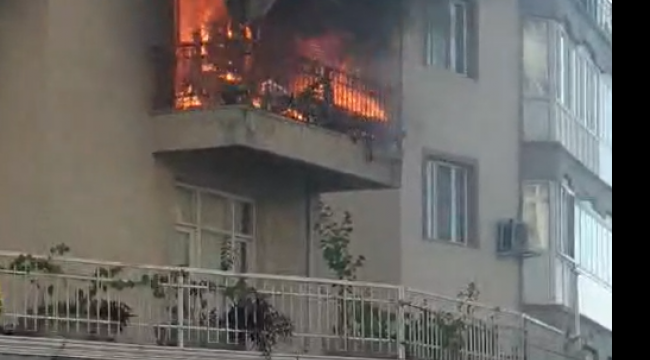 Aliağa'da alevler evi sardı, Bir kişi hayatını kaybetti 