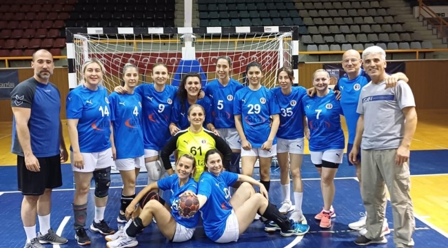 Aliağa Veteran, Veteran Hentbol Turnuvası'nda Şampiyon!
