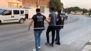 İzmir merkezli tefecilik operasyonunda 2 tutuklama