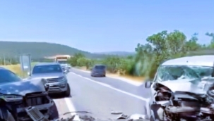  Aliağa'da Kaza Sonucu Ağır Yaralı Sürücü Hayatını Kaybetti