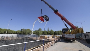 Başkan Tugay İAOSB'de kurulacak itfaiye merkezinin temelini attı