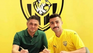 Aliağa FK, Malik Karaahmet'i Kadrosuna Kattı