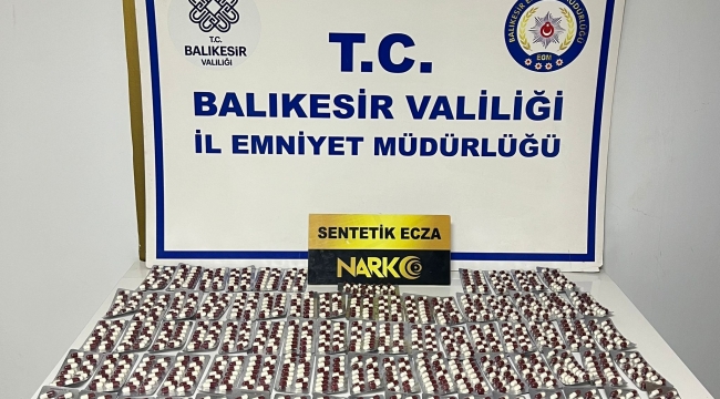Ayvalık'ta Narkotik Polisi Uyuşturucu Hap Satıcısını Kıskıvrak Yakaladı