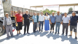 Kınık Belediye Başkanı Sema Bodur; "Çiftçilerimizin emeğini boşa çıkarmamak için bu projeyi hayata geçirdik." 