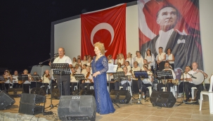 Yenifoça'da Türk Sanat Müziği 