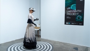 93. İEF'e insansı robot Sophia damga vurdu