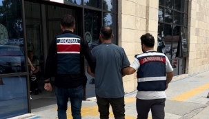 İzmir merkezli 'terörizm finansmanı' operasyonunda 2 tutuklama