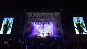 Kültürpark'ta coşku Can Gox ve Sakiler ile devam etti