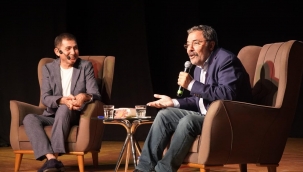 Şair ve yazar Ahmet Ümit İzmirlilerle buluştu