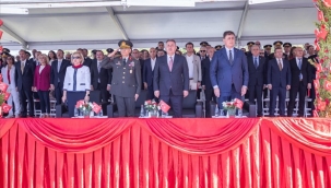 Tugay: Yaşasın Gazi Mustafa Kemal Atatürk'ün ışığı