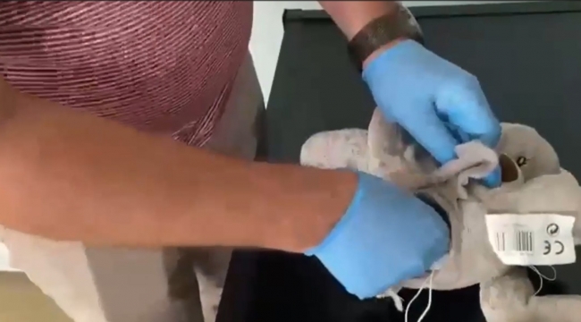 İzmir'de ilginç olay: Oyuncak ayıcıktan uyuşturucu çıktı