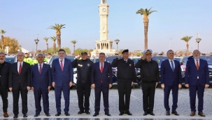 İzmir'de emniyet ve jandarmaya 988 yeni araç