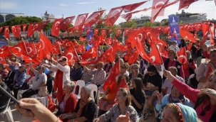 İzmir'de en büyük bayrama en görkemli kutlama