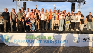 Menemen'de rahvan at şöleni yaşandı