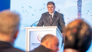 Başkan Tugay: Maalesef sağlık sistemimiz hasta