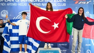 İzmirli milli sörfçüler tarih yazdılar