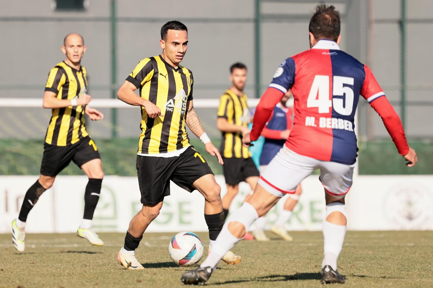 Aliağaspor FK 4'ledi