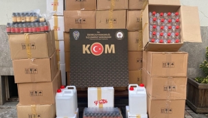 İzmir'de iş yeri ve depoya sahte alkol baskını