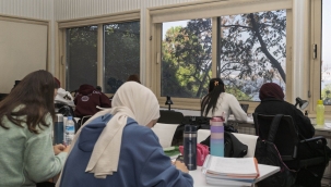 İzmir'in kütüphaneleri binlerce genci ağırlıyor