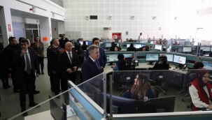 İzmir Valisi Elban: "Yeni yıl için 15 bin 124 personelimiz sabaha kadar görev yapacak"