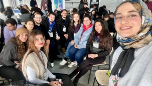 İzmirli gençler "fark edil-fark ettir" diyerek buluştu