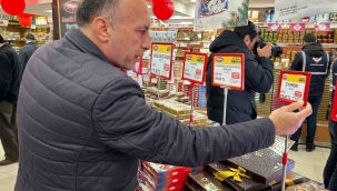 Ticaret Bakanlığı ekipleri İzmir'de market ve pastaneleri denetledi