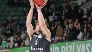 Aliağa Petkim Enerjisi Timsah'a çarptı