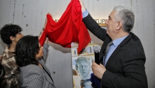 Bergama'da Aydın İleri'nin Adı Çok Sevdiği Kütüphanede Yaşatılacak