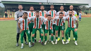 Kınık Belediyespor, Denizspor'u Mağlup Ederek Liderliğini Korudu
