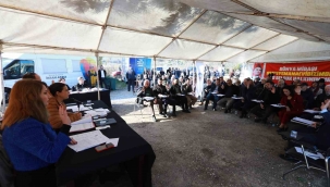 Selçuk Belediye Meclisi Meryem Ana Evi nöbet alanında yapıldı