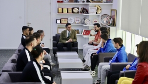 Aliağa'nın Başarılı Sporcuları Zirveye Tırmanıyor