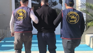 Çeşme JASAT'tan operasyon: 25 yıl hapis cezası bulunan şahıs yakalandı