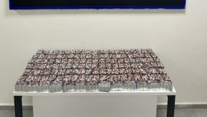 İzmir'de uyuşturucu taciri 15 binin üzerinde hapla yakalandı