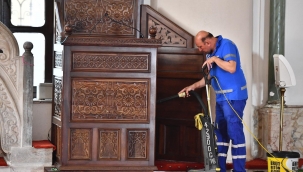 İzmir'in camileri Ramazan'a hazır 