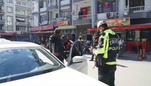 İzmir'in iki ilçesinde sıkı asayiş ve trafik denetimi