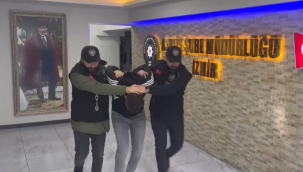 Kendisine borcu olan arkadaşını bıçaklayarak öldürdü