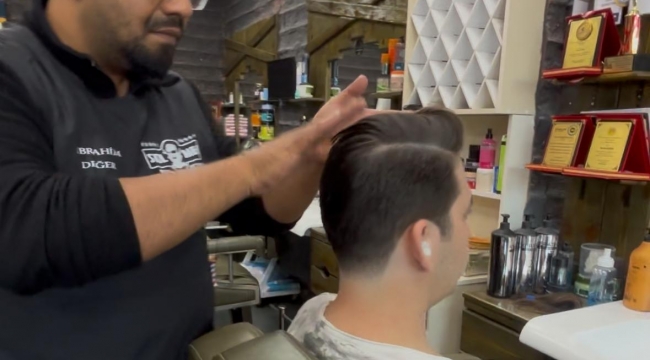 Aliağa'da Bayram Öncesi Berberler Pazar Günü Çalışacak